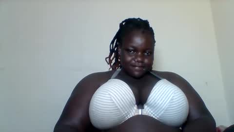 Snapshot of bigdarkass chatting on February 12, 9:43 pm VIOLET online show from February 12, 9:43 pm