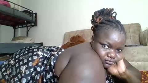 Snapshot of bigdarkass chatting on November 15, 5:38 am VIOLET online show from November 15, 5:38 am