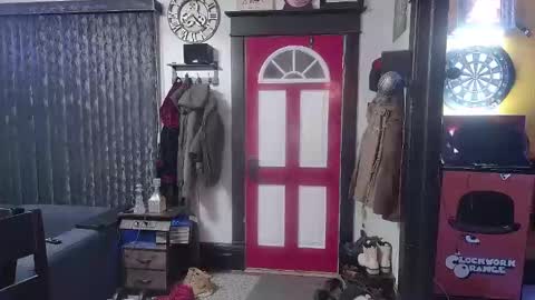 Snapshot of bigdbrillion chatting on February 17, 1:15 am Darryl online show from February 17, 1:15 am