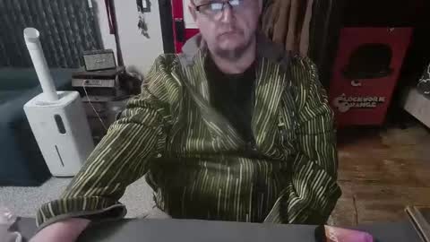 Snapshot of bigdbrillion chatting on March 14, 11:48 am Darryl online show from March 14, 11:48 am