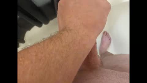 bigdick425283 online show from June 6, 11:09 pm