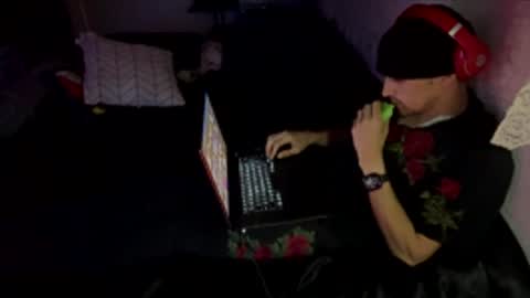 bigdickpapishampoo online show from February 10, 7:01 am