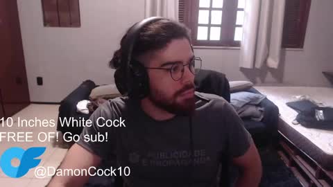 Snapshot of bigdickpfl chatting on April 20, 2:42 pm Call me Damon - online show from April 20, 2:42 pm