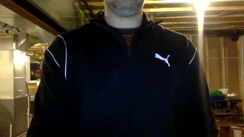 Snapshot of bigdickshowoff9877 chatting on January 31, 1:01 am Bigdickshowoff9877 online show from January 31, 1:01 am