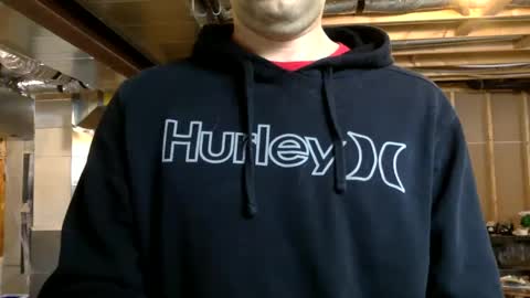 Snapshot of bigdickshowoff9877 chatting on February 23, 4:24 pm Bigdickshowoff9877 online show from February 23, 4:24 pm