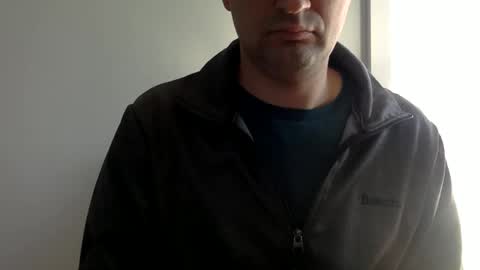 Snapshot of bigdickshowoff9877 chatting on November 17, 3:18 pm Bigdickshowoff9877 online show from November 17, 3:18 pm