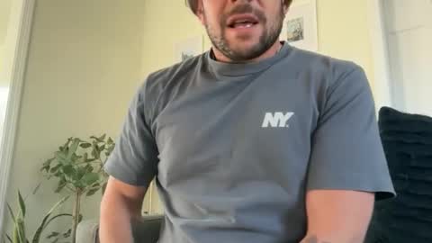 Snapshot of bigdmatty31 chatting on November 23, 1:33 pm bigdmatty31 online show from November 23, 1:33 pm