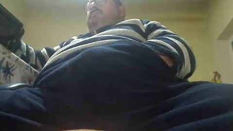 Snapshot of bigfish22222 chatting on December 20, 4:31 am bigfish22222 online show from December 20, 4:31 am