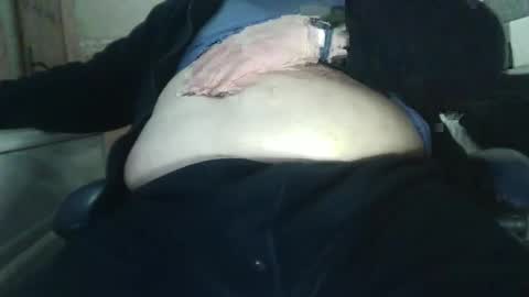 Snapshot of bigfish22222 chatting on December 16, 8:25 pm bigfish22222 online show from December 16, 8:25 pm