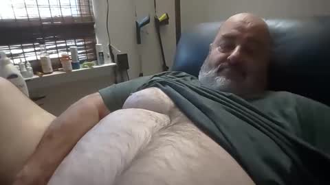 bigfuzzyteddybear online show from March 9, 8:02 pm