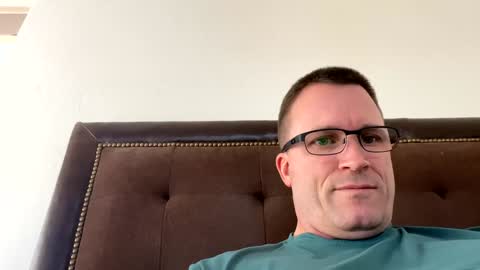 bigger22332233 online show from December 30, 9:50 pm