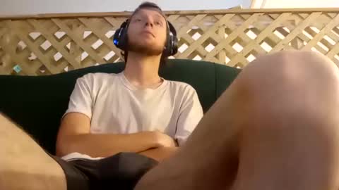 Snapshot of biggestboiiii chatting on March 10, 6:45 pm biggestboiiii online show from March 10, 6:45 pm