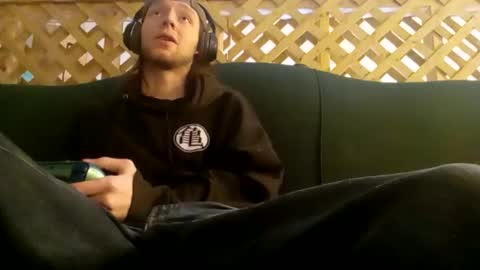 biggestboiiii online show from February 5, 5:50 pm