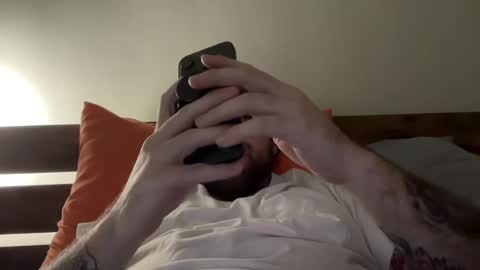 Snapshot of biggie556 chatting on January 25, 1:32 am biggie556 online show from January 25, 1:32 am