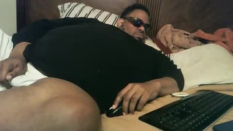 Snapshot of biggyscorpio chatting on January 27, 10:49 pm biggyscorpio online show from January 27, 10:49 pm