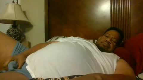 Snapshot of biggyscorpio chatting on November 17, 8:20 am biggyscorpio online show from November 17, 8:20 am