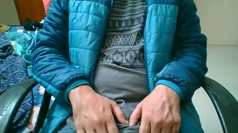 Snapshot of bighandsomesatisfy chatting on December 23, 12:41 pm bighandsomesatisfy online show from December 23, 12:41 pm