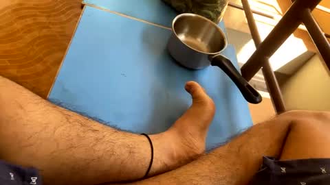 Snapshot of bighandsomesatisfy chatting on December 29, 6:24 am bighandsomesatisfy online show from December 29, 6:24 am