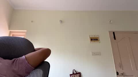 Snapshot of bighandsomesatisfy chatting on December 30, 11:26 am bighandsomesatisfy online show from December 30, 11:26 am