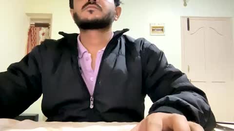 Snapshot of bighandsomesatisfy chatting on December 31, 5:51 pm bighandsomesatisfy online show from December 31, 5:51 pm