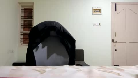 Snapshot of bighandsomesatisfy chatting on January 9, 2:29 pm bighandsomesatisfy online show from January 9, 2:29 pm