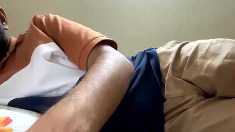 Snapshot of bighandsomesatisfy chatting on January 27, 4:43 pm bighandsomesatisfy online show from January 27, 4:43 pm