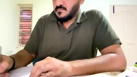 Snapshot of bighandsomesatisfy chatting on February 6, 1:10 pm bighandsomesatisfy online show from February 6, 1:10 pm