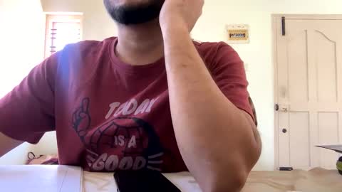 Snapshot of bighandsomesatisfy chatting on February 7, 7:18 am bighandsomesatisfy online show from February 7, 7:18 am