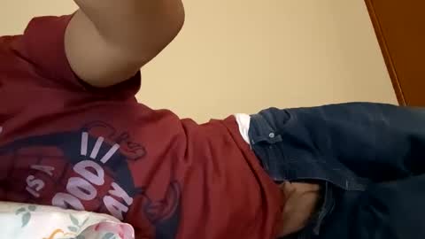 Snapshot of bighandsomesatisfy chatting on February 8, 5:51 am bighandsomesatisfy online show from February 8, 5:51 am