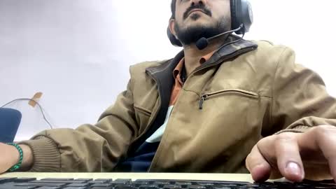 Snapshot of bighandsomesatisfy chatting on February 26, 11:20 am bighandsomesatisfy online show from February 26, 11:20 am