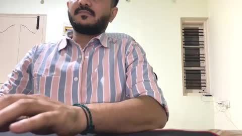 bighandsomesatisfy online show from November 9, 2:59 pm