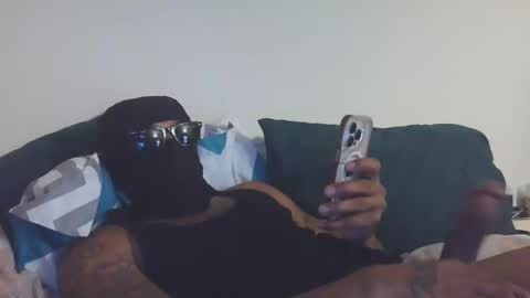 Snapshot of bighawaiislim chatting on March 10, 3:11 am bighawaiislim online show from March 10, 3:11 am