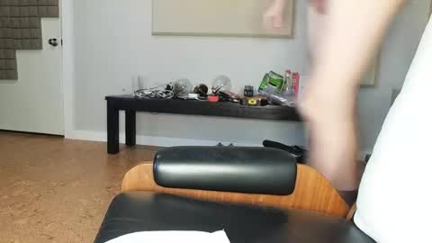bighugecum543 online show from June 26, 2:16 am