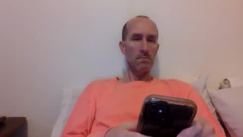 Snapshot of bighugemouthful chatting on December 9, 5:07 am Chaz online show from December 9, 5:07 am