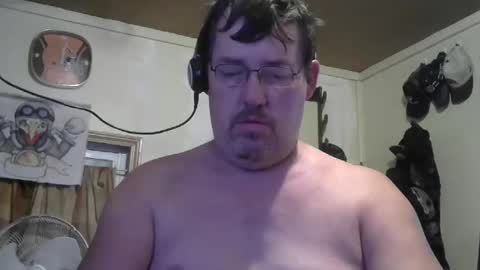 Snapshot of bigjohn41000 chatting on October 7, 9:39 am bigjohn41000 online show from October 7, 9:39 am