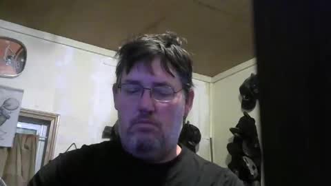 Snapshot of bigjohn41000 chatting on October 23, 9:41 am bigjohn41000 online show from October 23, 9:41 am