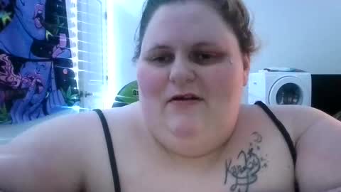 Snapshot of bigmama91 chatting on October 31, 6:20 pm bigmama91 online show from October 31, 6:20 pm