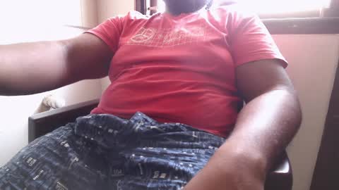 bignaturaldesi online show from April 9, 9:36 am