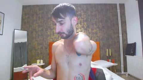 Snapshot of bignosebigcok chatting on October 29, 4:20 pm bignosebigcok online show from October 29, 4:20 pm