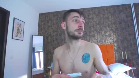 Snapshot of bignosebigcok chatting on October 30, 7:10 am bignosebigcok online show from October 30, 7:10 am