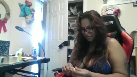 Snapshot of bigolemini chatting on September 10, 6:41 pm the Mini mami online show from September 10, 6:41 pm