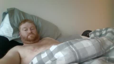 Snapshot of bigred92899 chatting on November 1, 3:25 pm bigred92899 online show from November 1, 3:25 pm