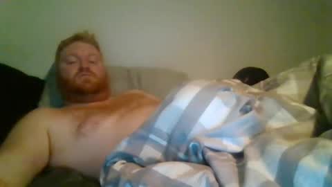 Snapshot of bigred92899 chatting on November 3, 3:52 am bigred92899 online show from November 3, 3:52 am