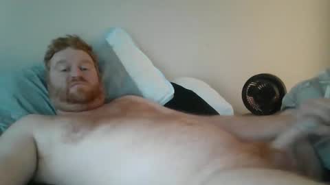 Snapshot of bigred92899 chatting on December 15, 9:52 pm bigred92899 online show from December 15, 9:52 pm