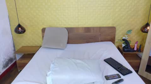 bigroundbooty_ online show from May 25, 9:21 pm