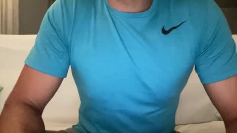 Snapshot of bigsong78 chatting on October 16, 5:58 pm BigHardCock horny Balearic Islands online show from October 16, 5:58 pm