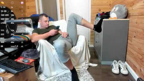 Snapshot of bigsshark chatting on October 16, 7:26 pm bigsshark online show from October 16, 7:26 pm