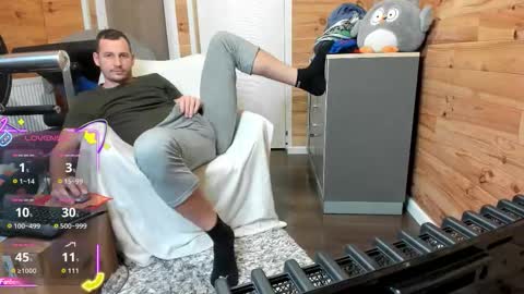 Snapshot of bigsshark chatting on November 27, 9:06 pm bigsshark online show from November 27, 9:06 pm