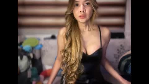 Snapshot of bigsurprise4u chatting on November 16, 3:12 am Yna online show from November 16, 3:12 am