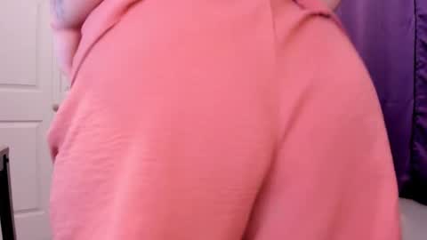 Snapshot of bigt3ti chatting on January 17, 11:17 am Nubia online show from January 17, 11:17 am